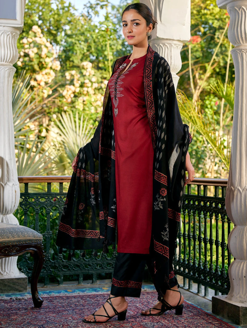 Jaipuri Bunaai Women Viscose Rayon Kurta Palazzo Dupatta Set